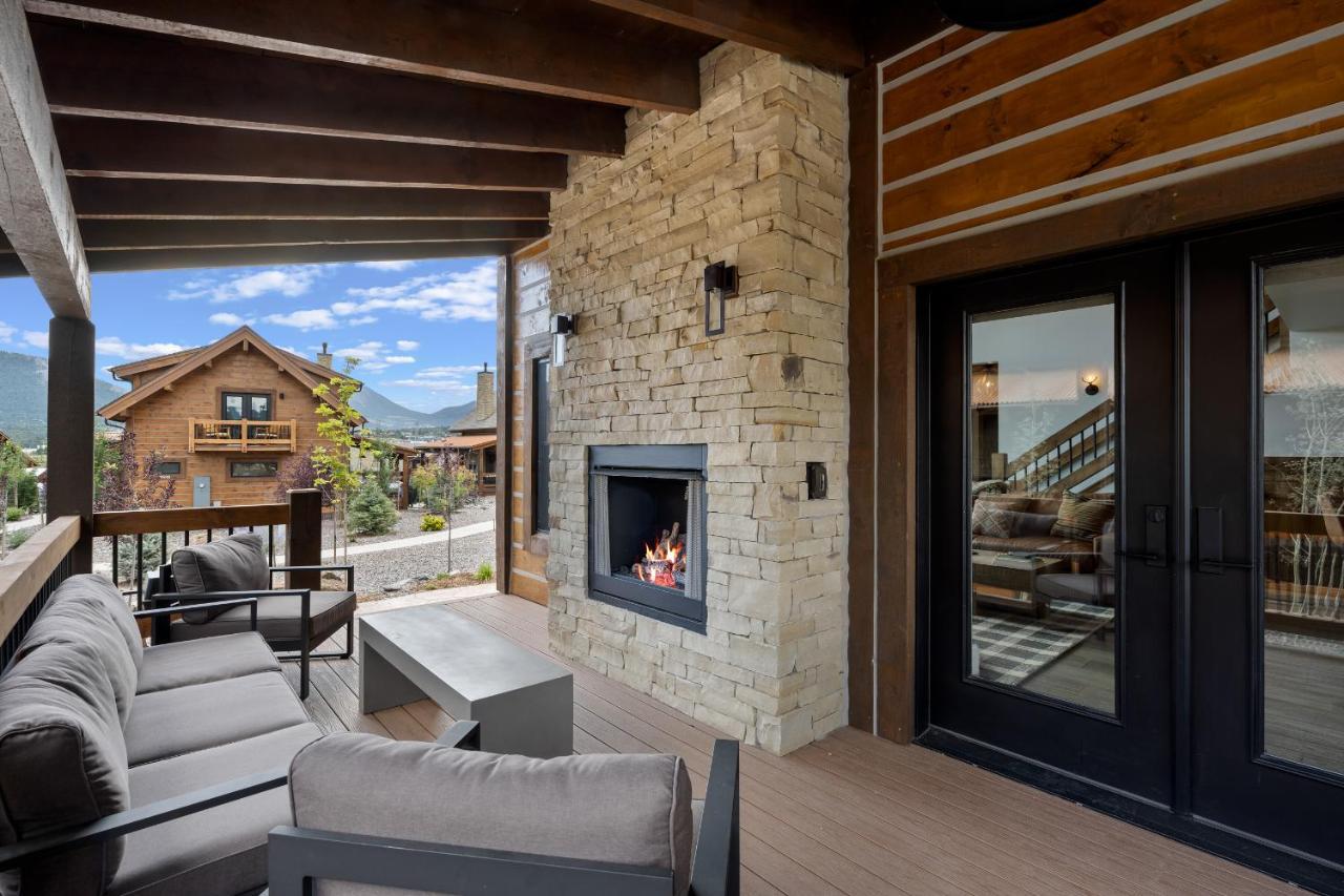 Elk Haven Lodge Two Large Patios Private Jacuzzi Indoor And Outdoor Fireplace Estes Park Exterior photo